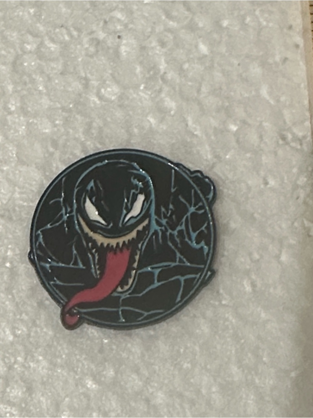 Venom Graphic Enamel Pin - Black & Red
